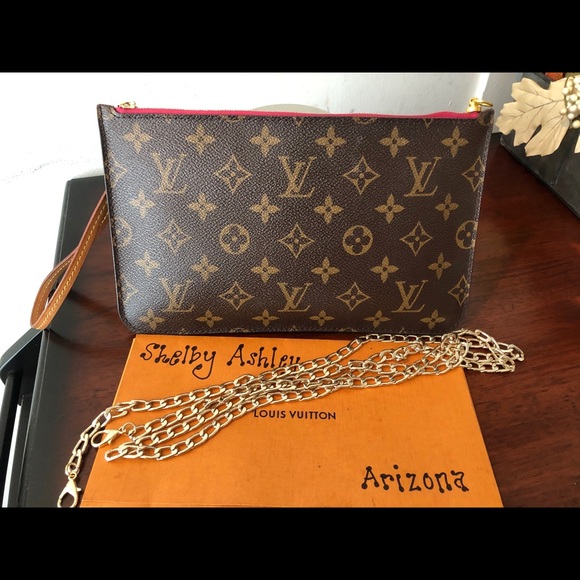 Authentic Louis Vuitton Neverfull Pouch Crossbody - Picture 2 of 12